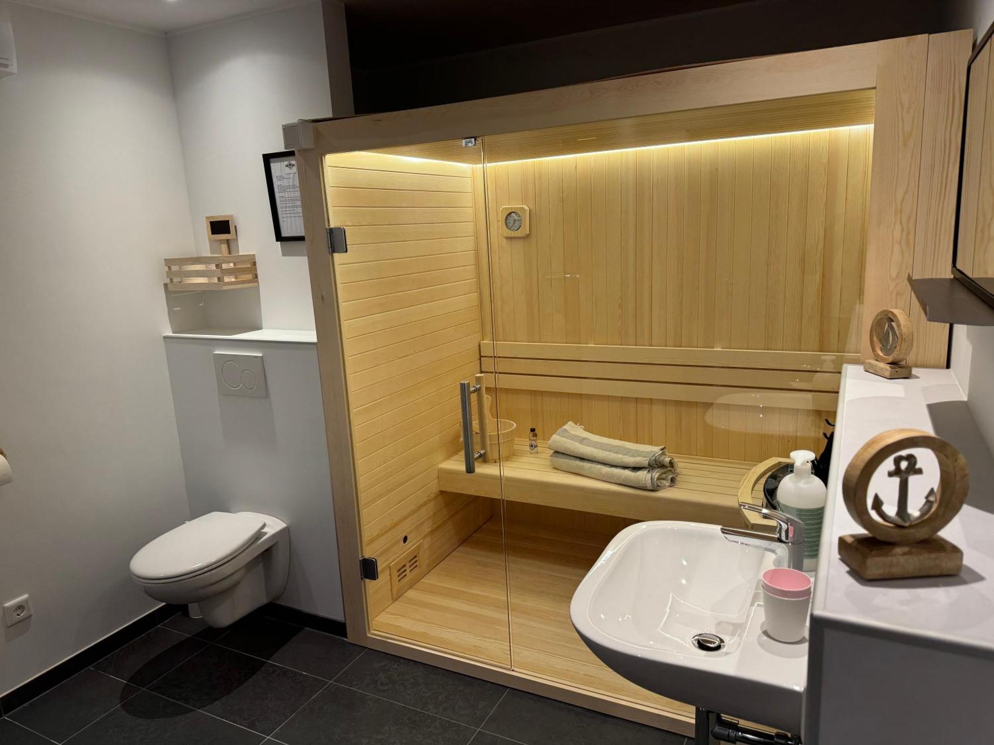 Ommi Kese See-Suite Sauna Biggesee Olpe bei Meschede Buitenkant foto
