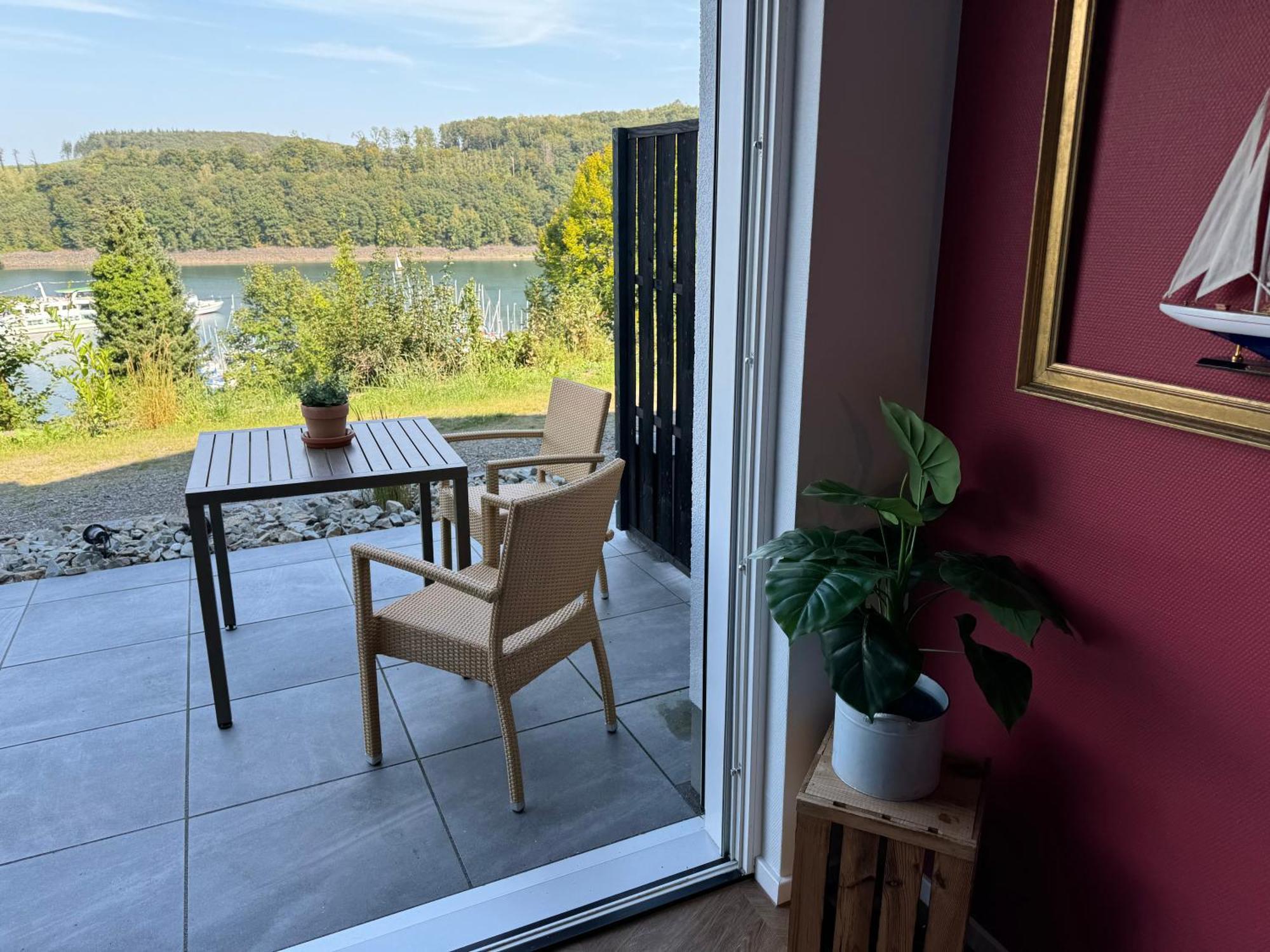 Ommi Kese See-Suite Sauna Biggesee Olpe bei Meschede Buitenkant foto